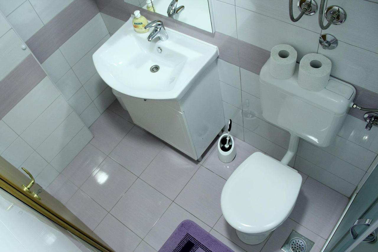 פרימוסטן Apartmani Ljubo מראה חיצוני תמונה