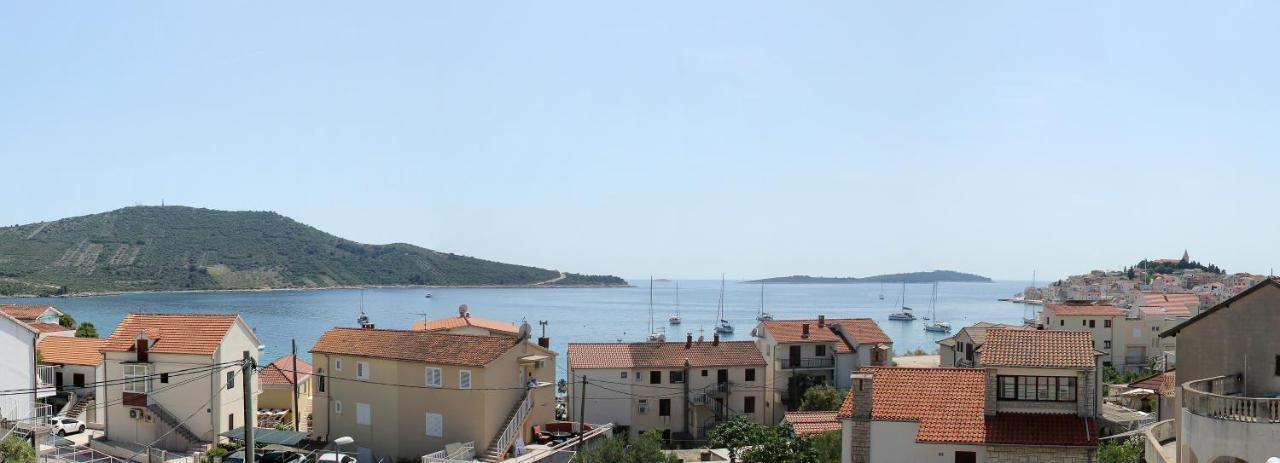 פרימוסטן Apartmani Ljubo מראה חיצוני תמונה