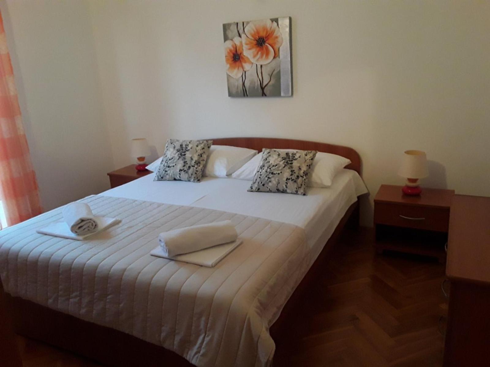 פרימוסטן Apartmani Ljubo מראה חיצוני תמונה