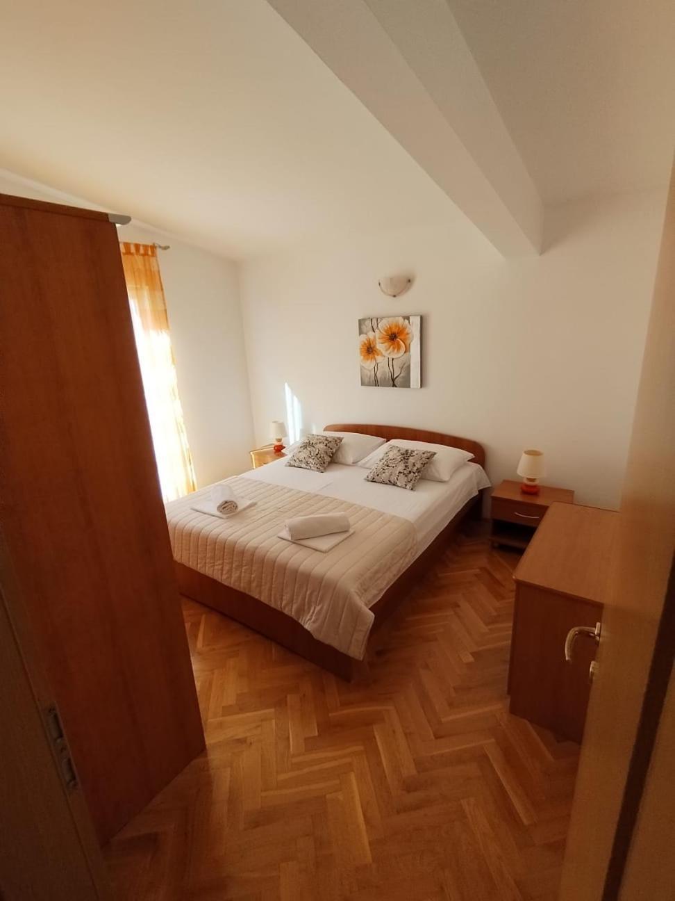 פרימוסטן Apartmani Ljubo מראה חיצוני תמונה