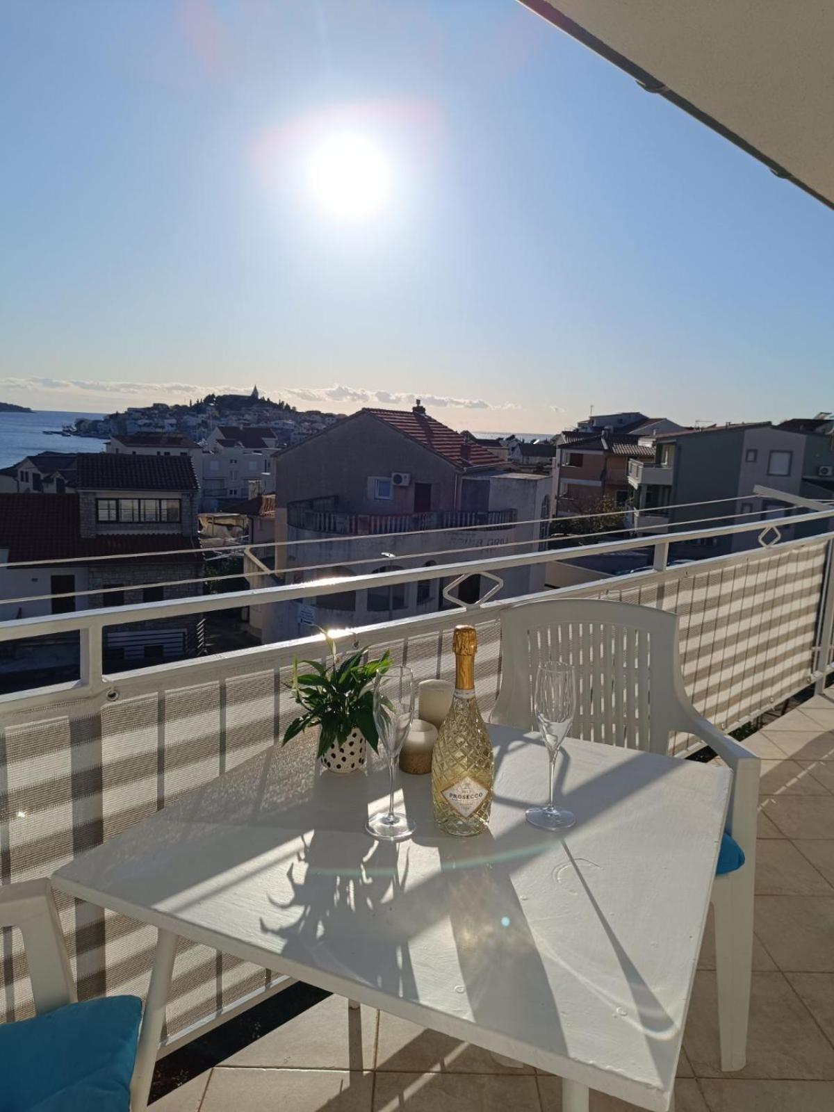 פרימוסטן Apartmani Ljubo מראה חיצוני תמונה