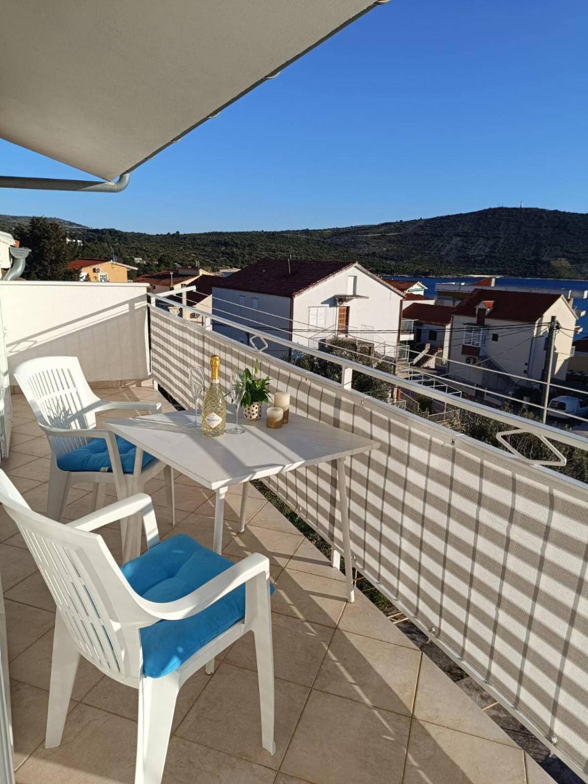 פרימוסטן Apartmani Ljubo מראה חיצוני תמונה